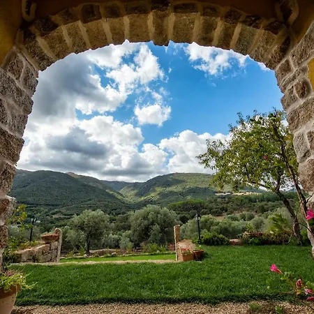 Is Conchisceddas Farm stay